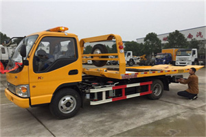 定安哪里有拖车服务